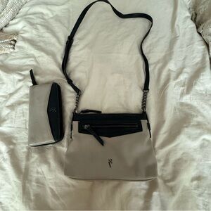 Vera Wang Black and Cream Women's Bag Set